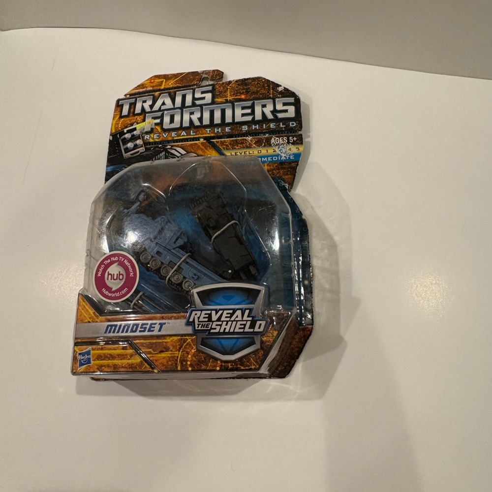 Brand New 2010 Transformers Reveal the Shield Mindset Figure - Picture 16 of 16